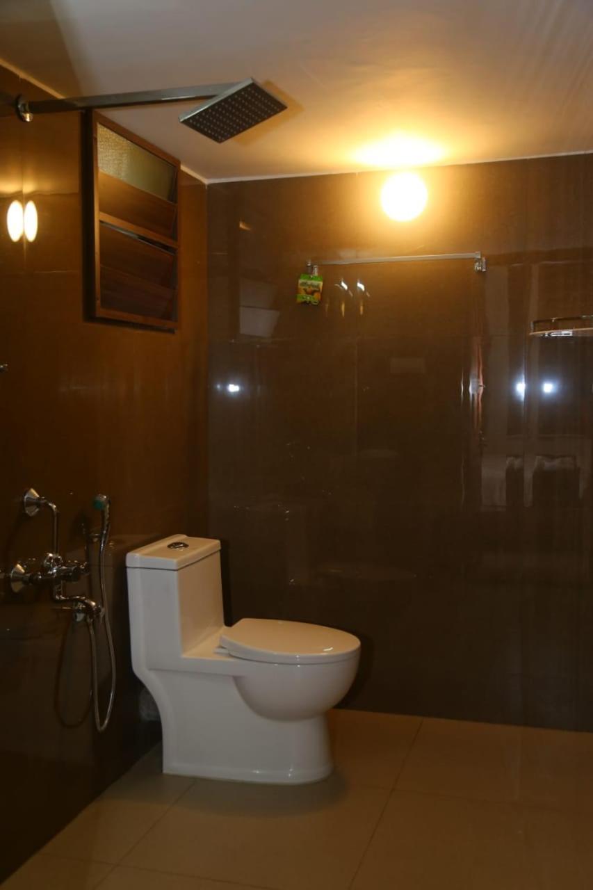 Hotel Abab Residency Kochi Exterior foto