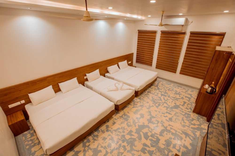 Hotel Abab Residency Kochi Exterior foto