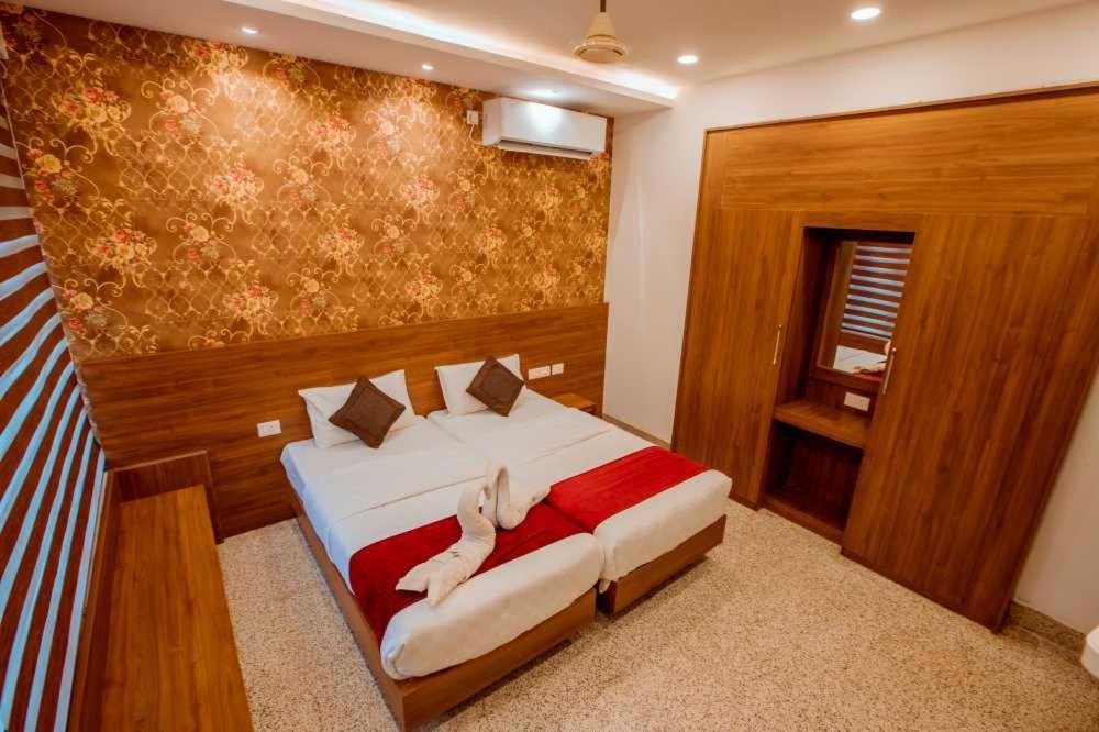 Hotel Abab Residency Kochi Exterior foto
